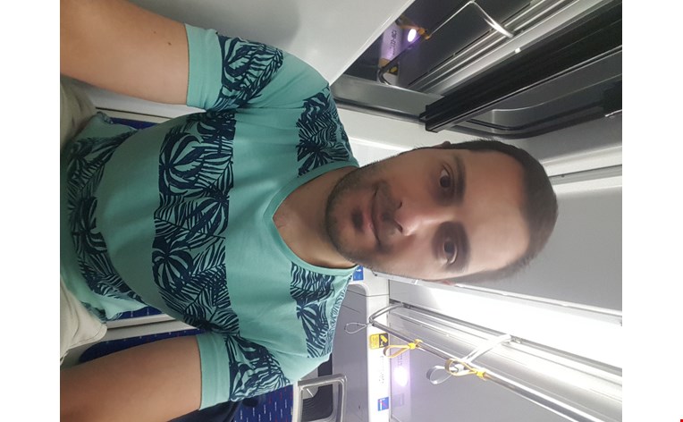 Balçova'da ev arkadaşı arıyorum. — fotoğraf 1/1
