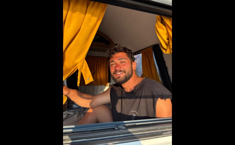 Ulaşkmn İstanbul kalacak yer arıyor. 15.000 TL kira ödeyebilir, Beşiktaş — fotoğraf 1/1