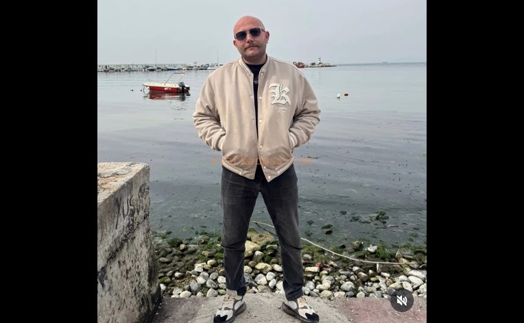 Cahit77 İstanbul kalacak yer arıyor. 15000 TL Kira ödeyebilir, Ataşehir — fotoğraf 1/1