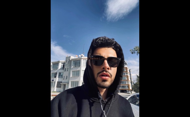 bloww İstanbul kalacak yer arıyor. 30.000 TL kira ödeyebilir, Beyoğlu — fotoğraf 1/1